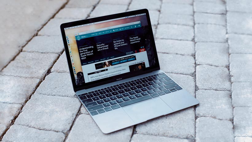 recommend apple macbook for college student